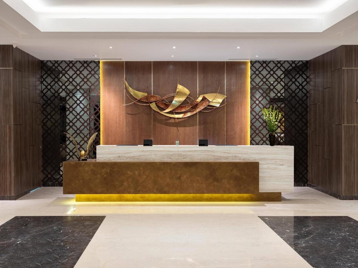 Aston Gresik Hotel & Conference Center Exterior foto